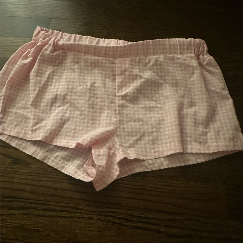 Edikted Pink Gingham boxer shorts